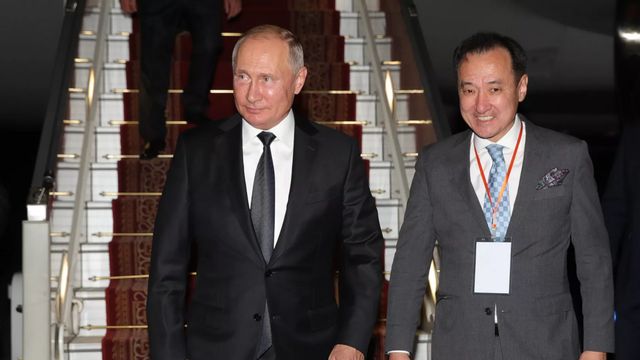 普京出访普京曾多次进行国事访问和出访。以下是普京出访的部分信息
