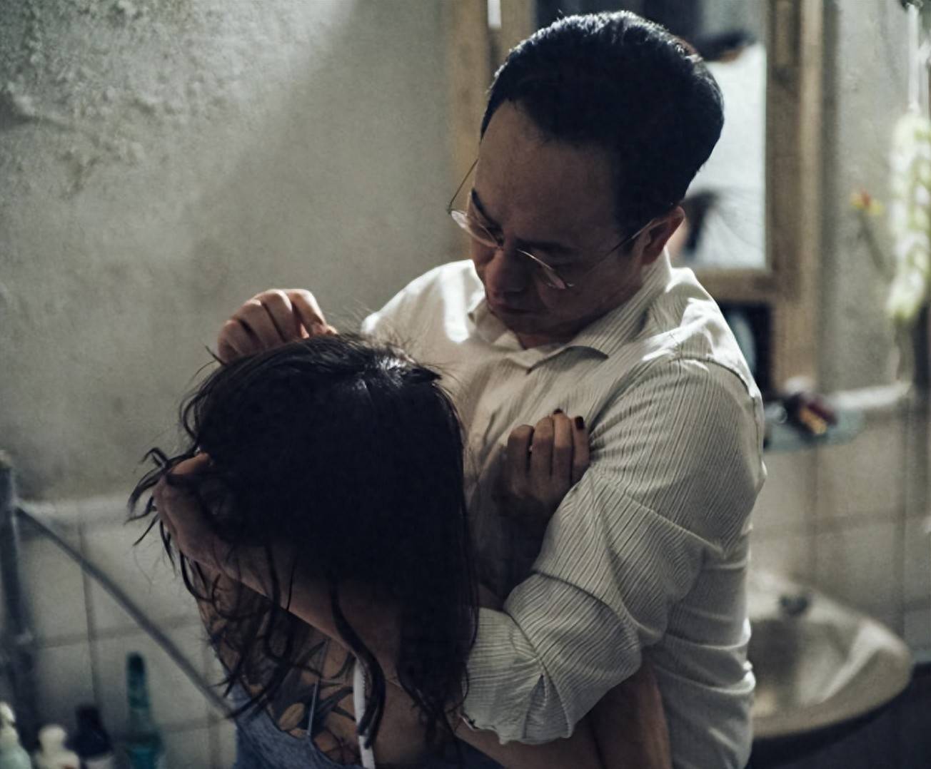 张颂文和谁拍过吻戏揭秘张颂文的荧幕之吻，与谁共谱浪漫戏码
