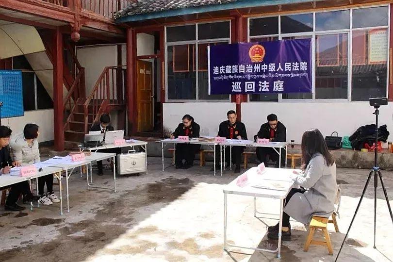 向着祖国的方向前进向着祖国的方向前进，我们共同的奋斗与追求